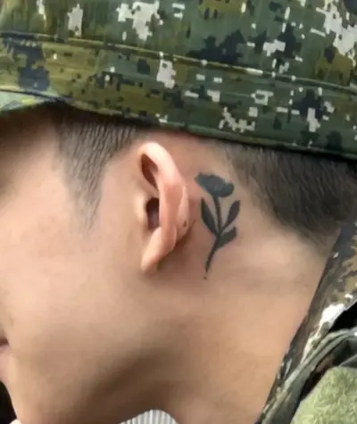 彼岸花刺青過了 5 年的樣子